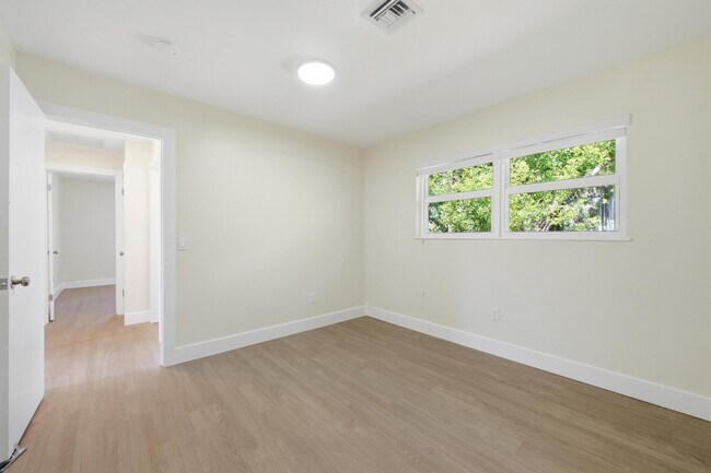Building Photo - 351 Wickline Blvd
