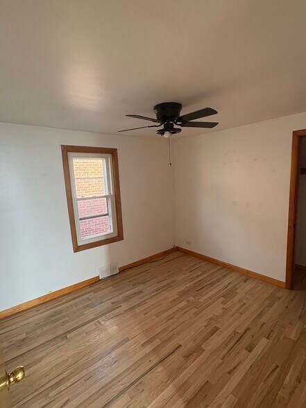 Building Photo - 6055 S Massasoit Ave