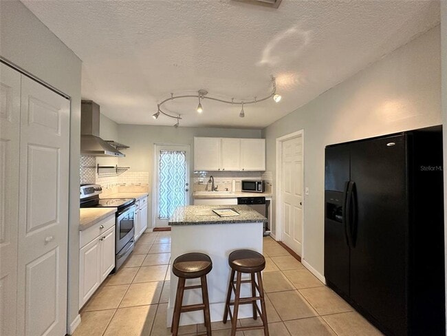 Building Photo - 749 Hartford Dr NW