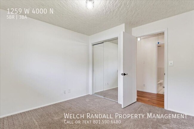 Building Photo - 1259 4000 N St