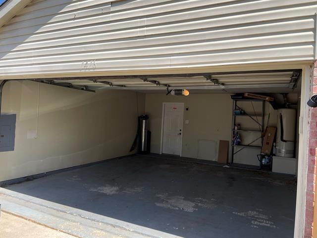 Building Photo - 1416 Ross Dr
