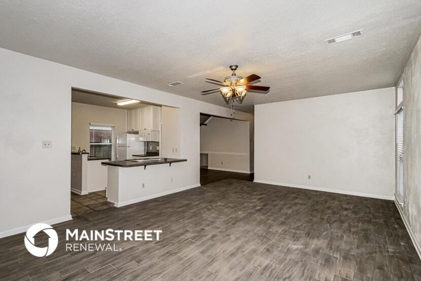 Building Photo - 7897 Bentwood Cir