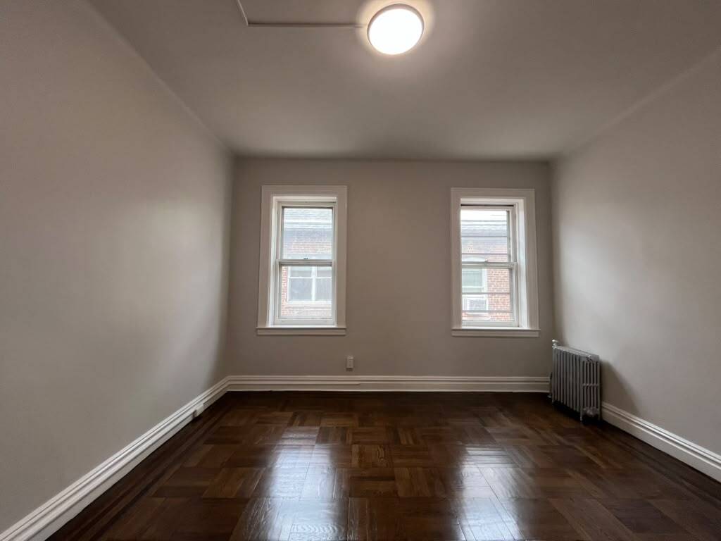 Building Photo - 735 Avenue C
