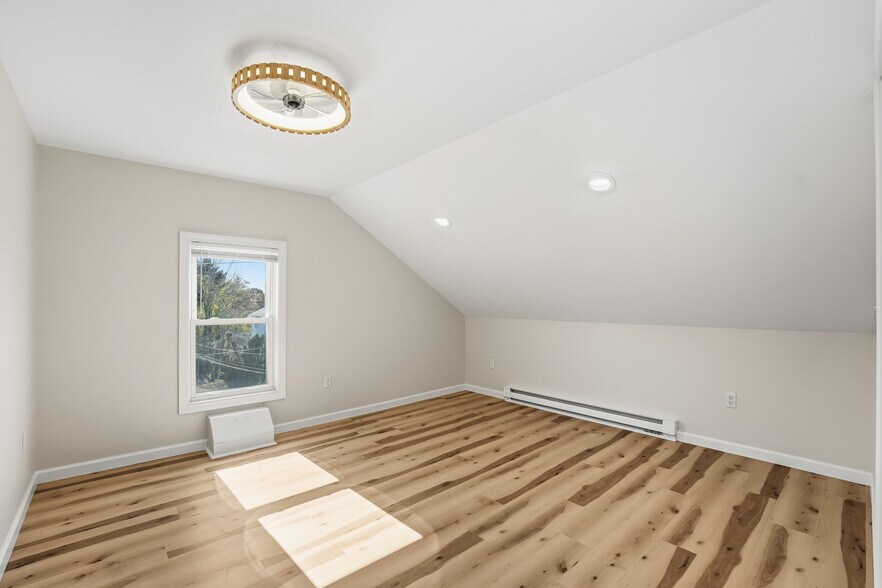 Building Photo - 22 Vernon St