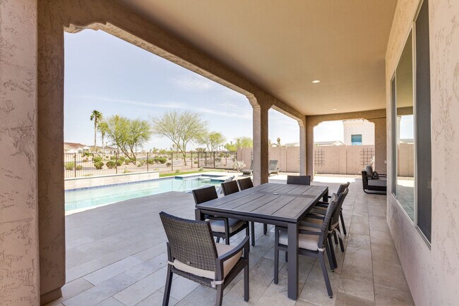 Building Photo - 16456 W Monterey Way