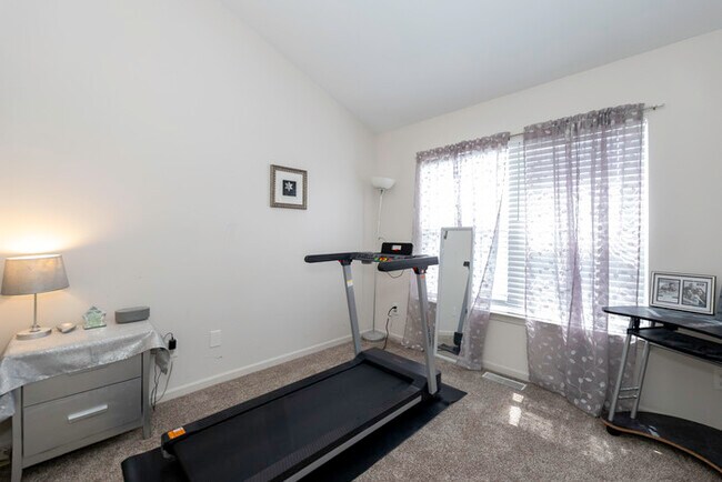 Building Photo - 2928 Prince Hall Dr