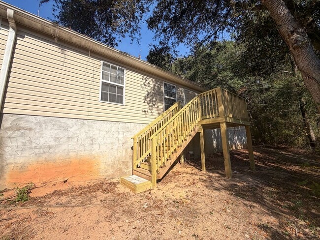 Building Photo - 3/2 Move-in Ready