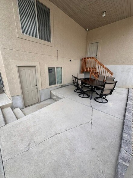 Building Photo - 11567 Sunny Stone Dr