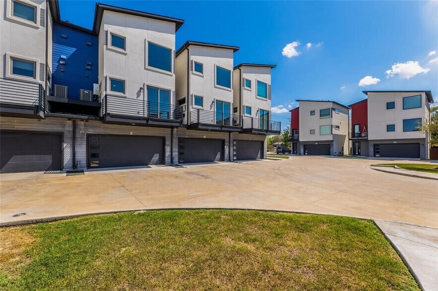 Building Photo - 1417 Kramer Ln