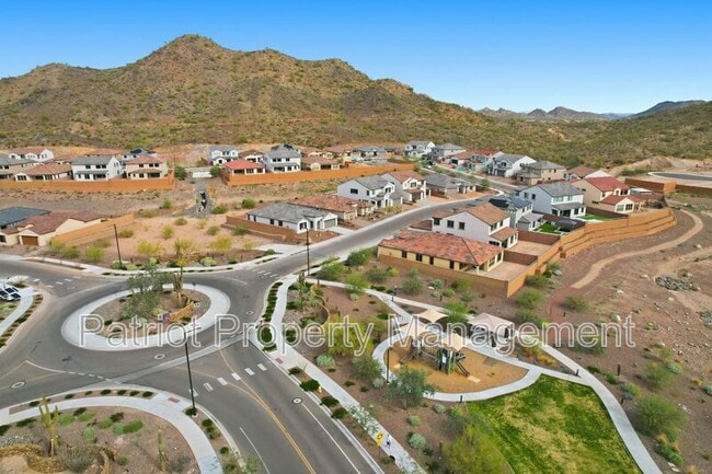 Building Photo - 6922 W Buckhorn Trail