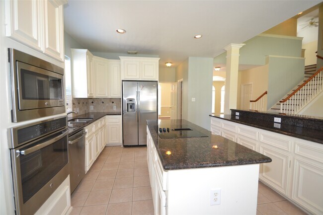 Building Photo - 1711 Emma Cove Ct