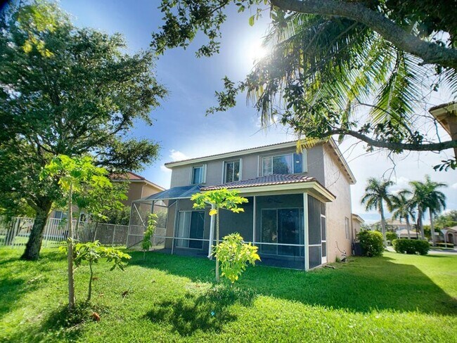 Building Photo - 5152 Woodfield Way