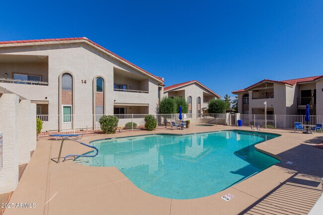 Building Photo - 10610 S 48th St