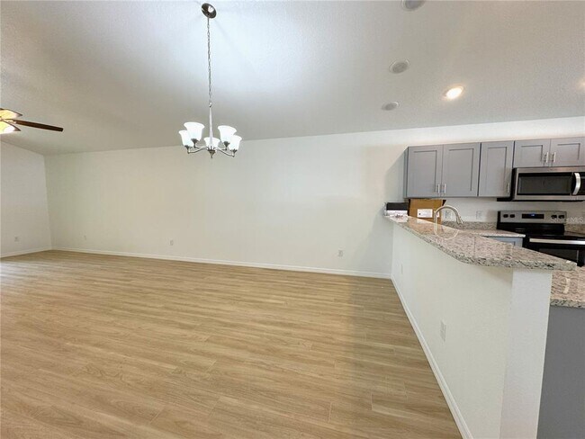 Building Photo - 8790 E Albertson Ct