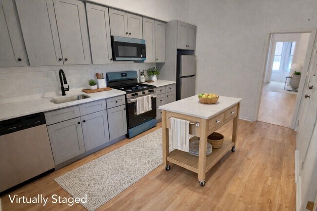 Building Photo - 262 Summit Ave