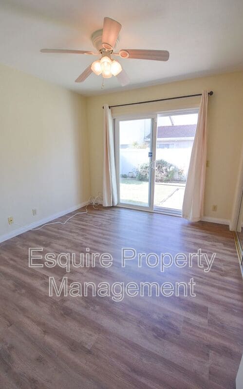 Building Photo - 1300 Gina Dr