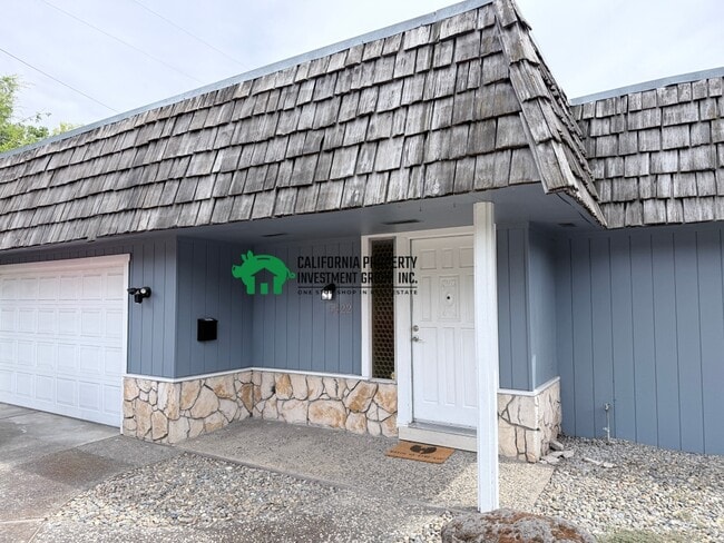 Building Photo - 5422 Marconi Ave