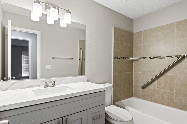 Building Photo - 31 S Stony Bridge Cir
