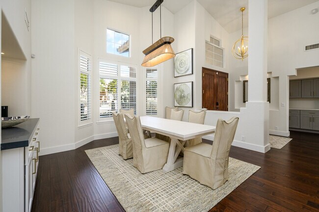 Building Photo - 9375 E Sutherland Way