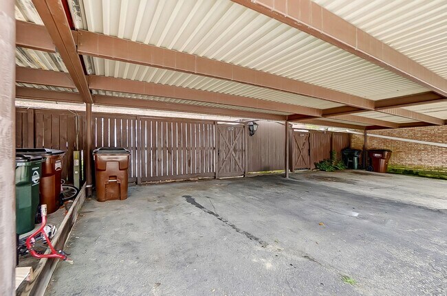 Building Photo - 1212 Georgetown Ct