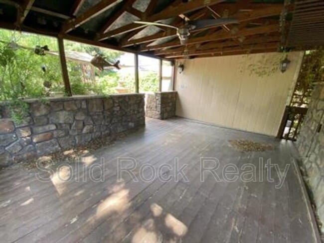 Building Photo - 6713 Fredrick Dr
