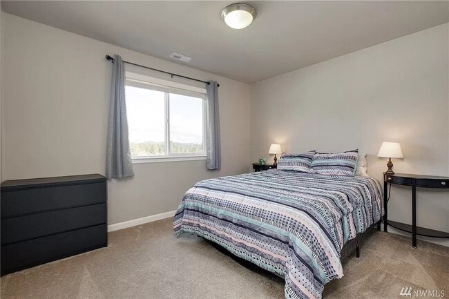 Guest BR 1 - 3960 Maritime Dr SW