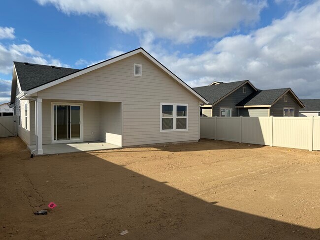 Building Photo - 10096 Longtail Dr