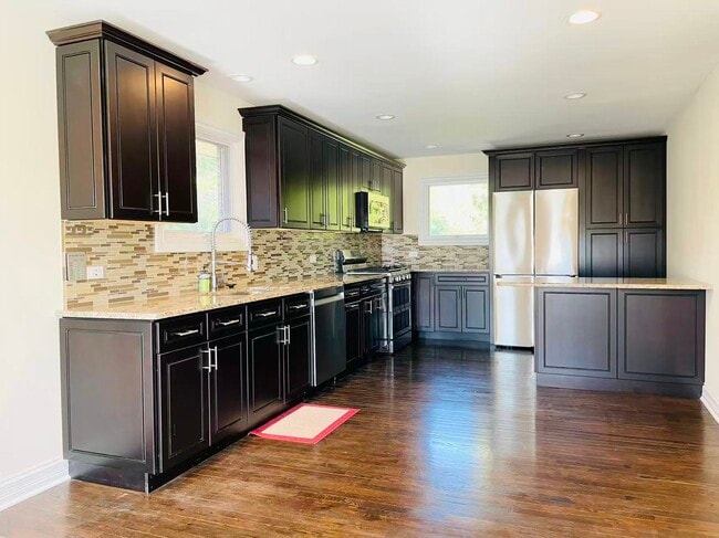 Building Photo - 406 S Lauder Ln