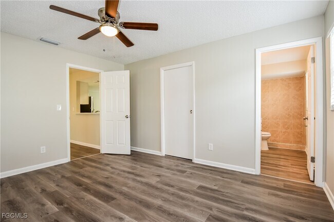 Building Photo - 1820 SE 10th St