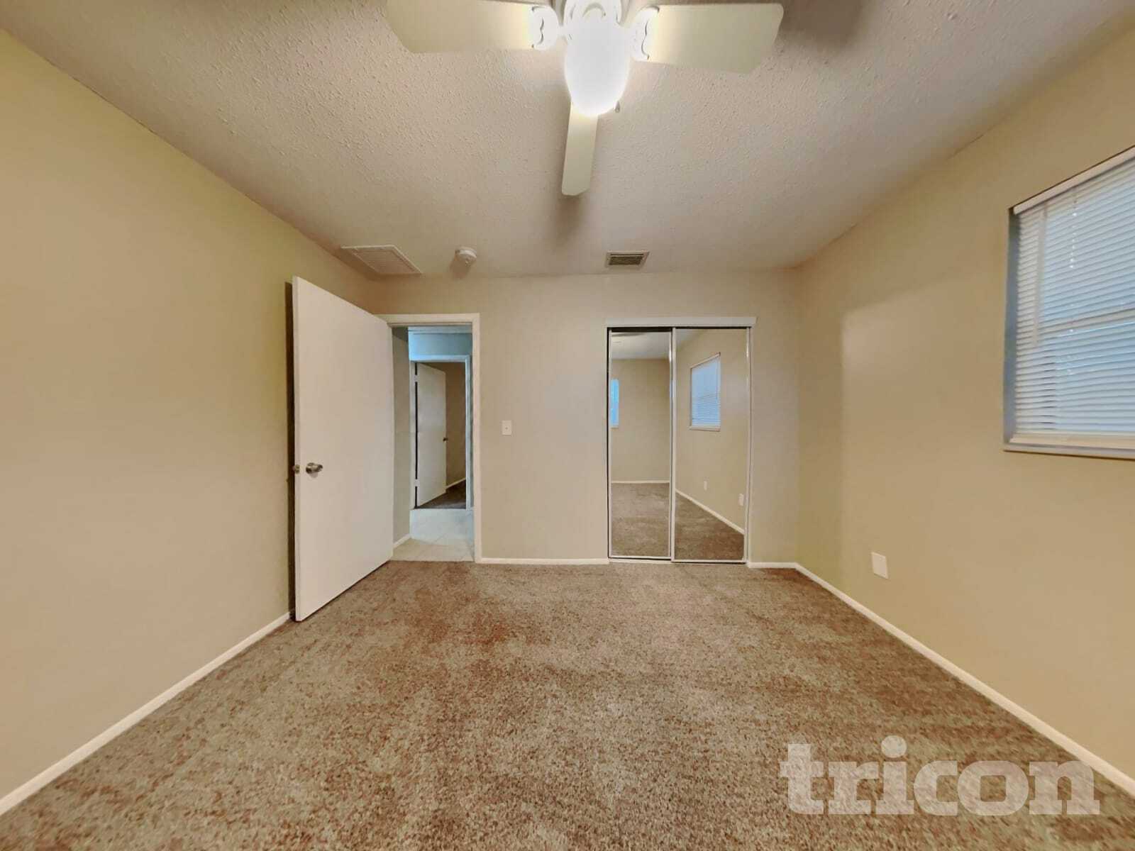 Building Photo - 1726 St Croix Dr