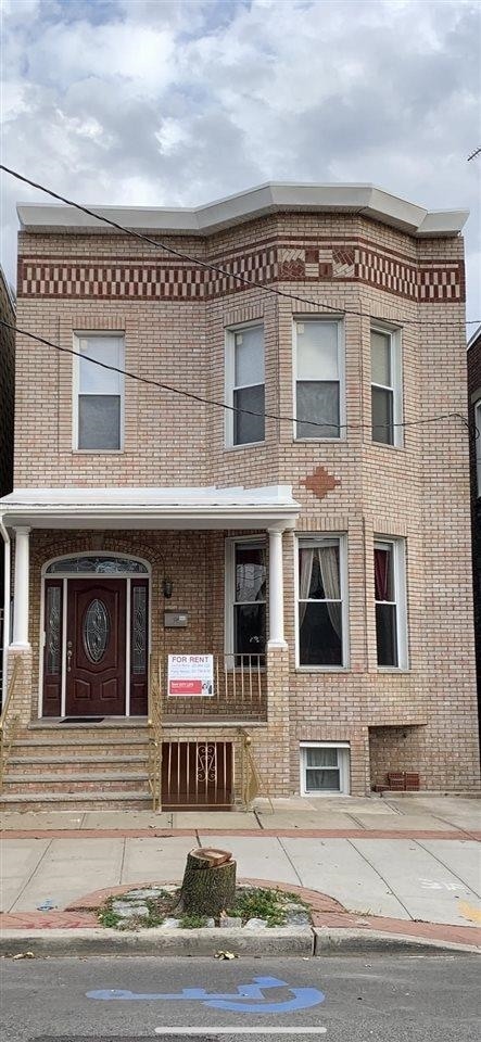 Building Photo - 1306 Central Ave