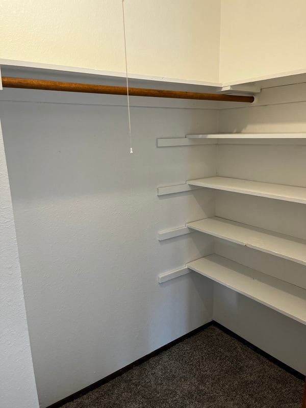 Building Photo - 618 Center St