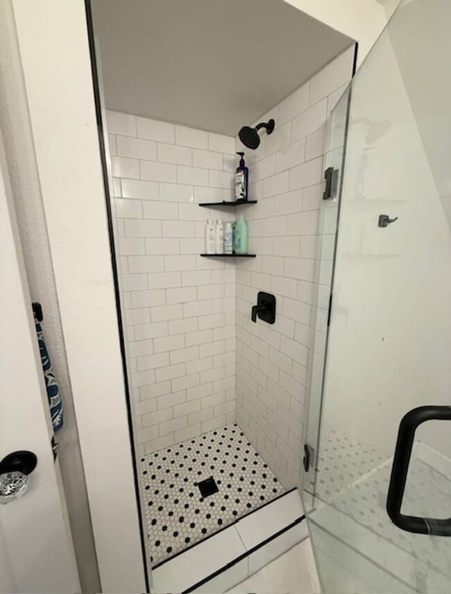 Building Photo - Charming North End Home in Prime Location!