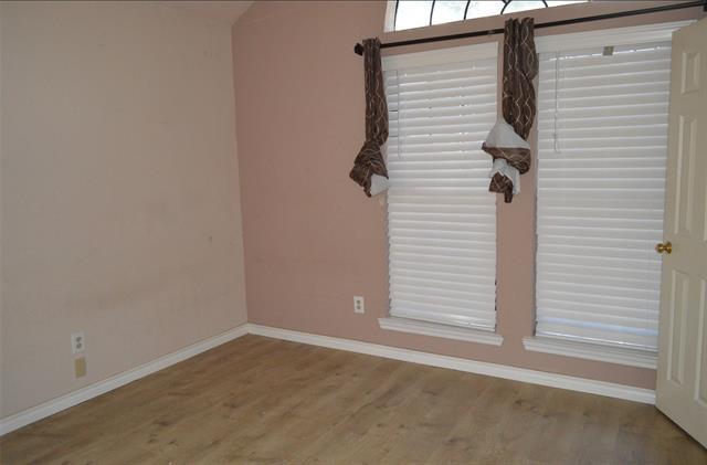 Building Photo - 2522 Belmeade Dr