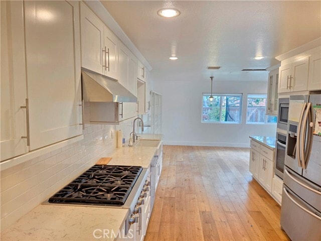 Building Photo - 20 Senisa