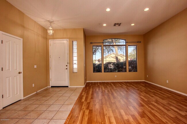 Building Photo - 10511 E Morning Star Dr