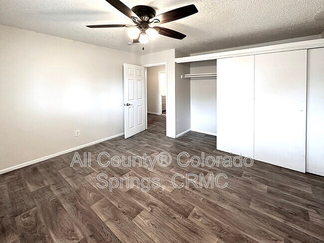 Building Photo - 2119 Preuss Rd