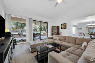 Building Photo - 5 Majorca Dr
