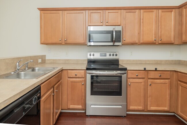 Building Photo - 8967 N Red Maple Cir