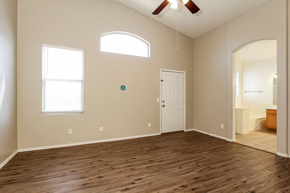 Building Photo - 1925 N 110th Ave