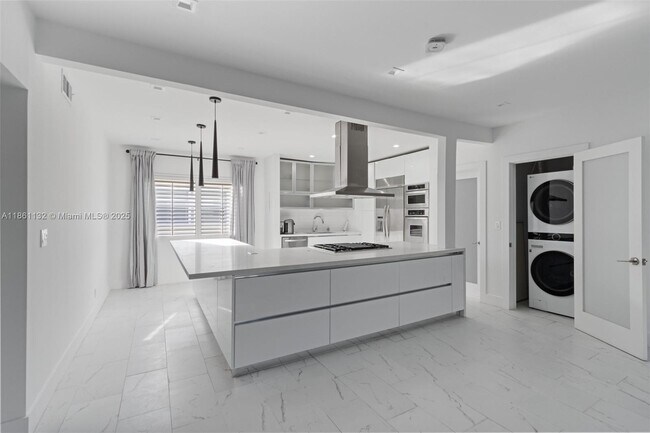 Building Photo - 3909 Garden Ave
