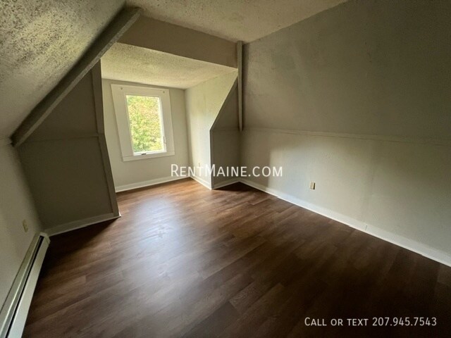 Building Photo - 85 Second St. Unit-C