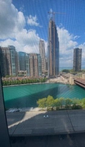 Building Photo - 450 E Waterside Dr