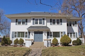 Building Photo - All Utilites and Fully Furnished 2 Bedroom!
