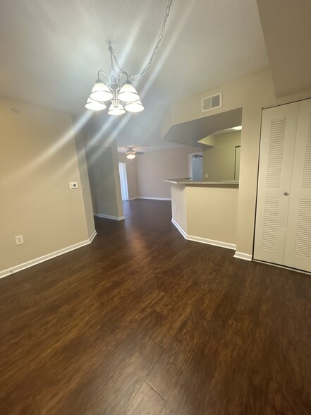 Building Photo - 3781 NW Mediterranean Ln