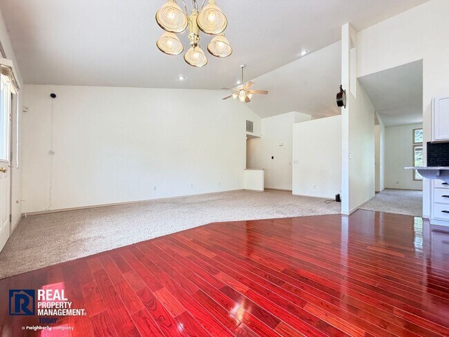 Building Photo - Beautiful 4BR Home Near Orting with Large Yard, Oversized Garage & A/C