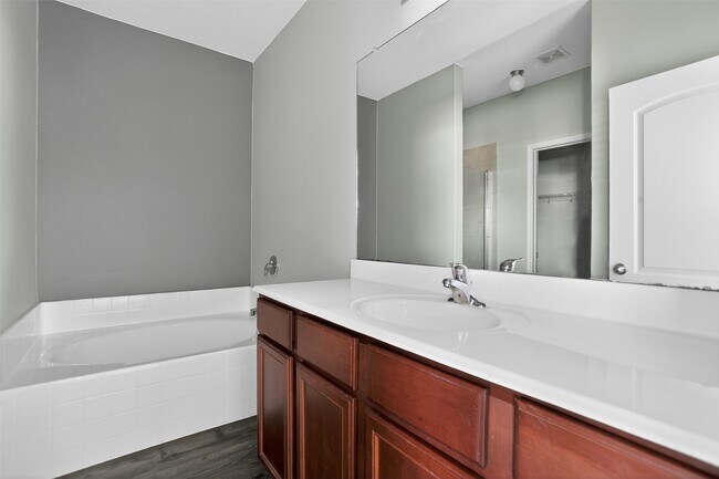 Building Photo - 5003 Arbury Hill Ln