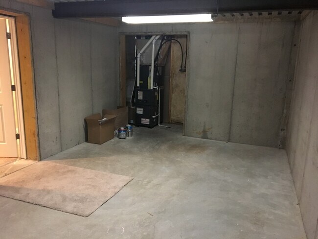 Building Photo - 3 Bedroom, 3 1/2 Bath Condo