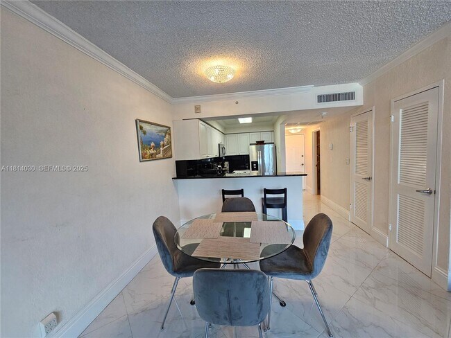 Building Photo - 2501 S Ocean Dr