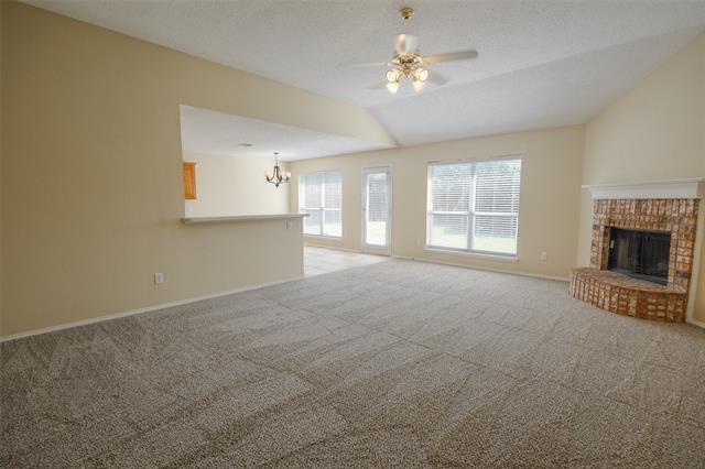 Building Photo - 350 Howard Way Dr